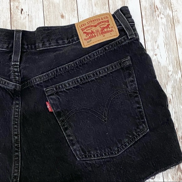 Levi’s 501 Black Denim Cut-Off Jean Shorts 31 - Picture 6 of 14